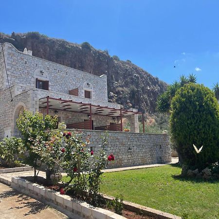 Lithos By The Sea Bed & Breakfast Neo Oitilo Bagian luar foto