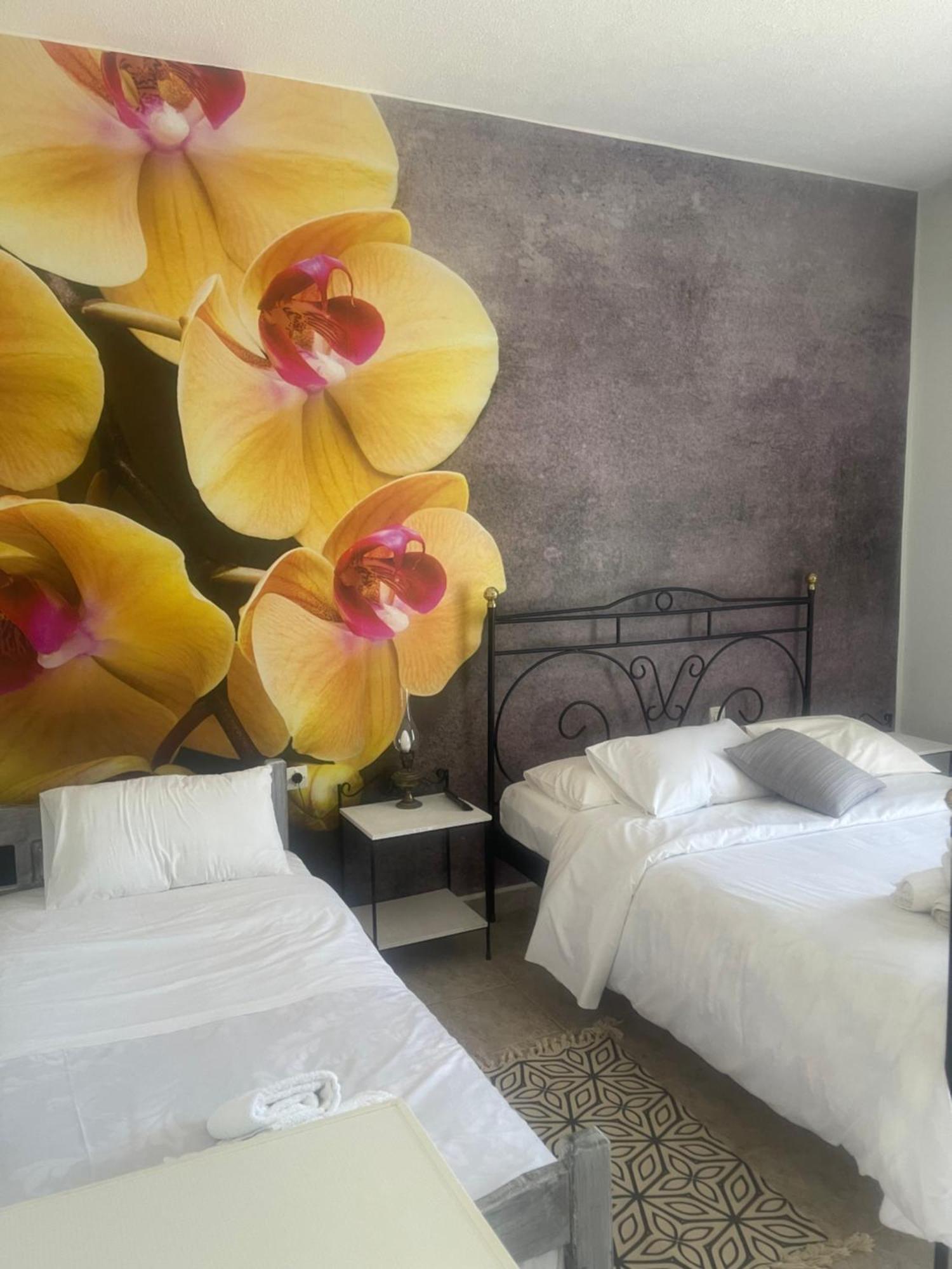 Lithos By The Sea Bed & Breakfast Neo Oitilo Bagian luar foto